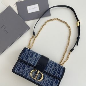 Meet your Posher, Alice